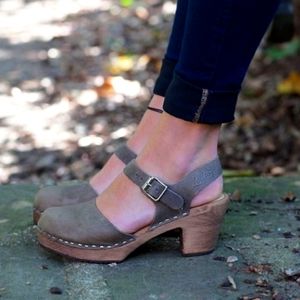 Lotta from Stockholm highwood taupe Newburgh leather clog